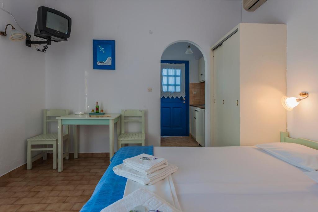 Arokaria Dreams Apartments Науса Екстериор снимка