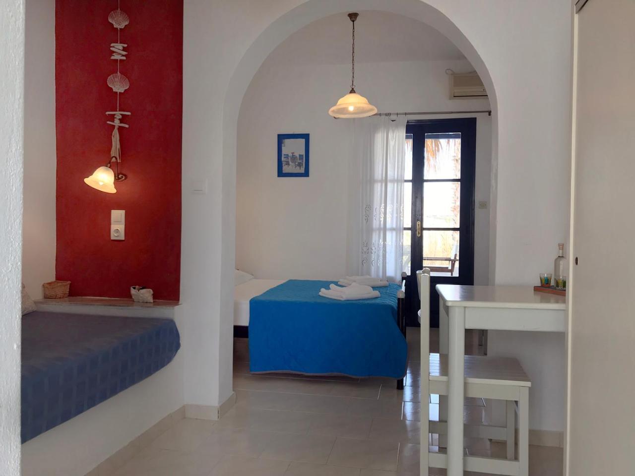 Arokaria Dreams Apartments Науса Екстериор снимка