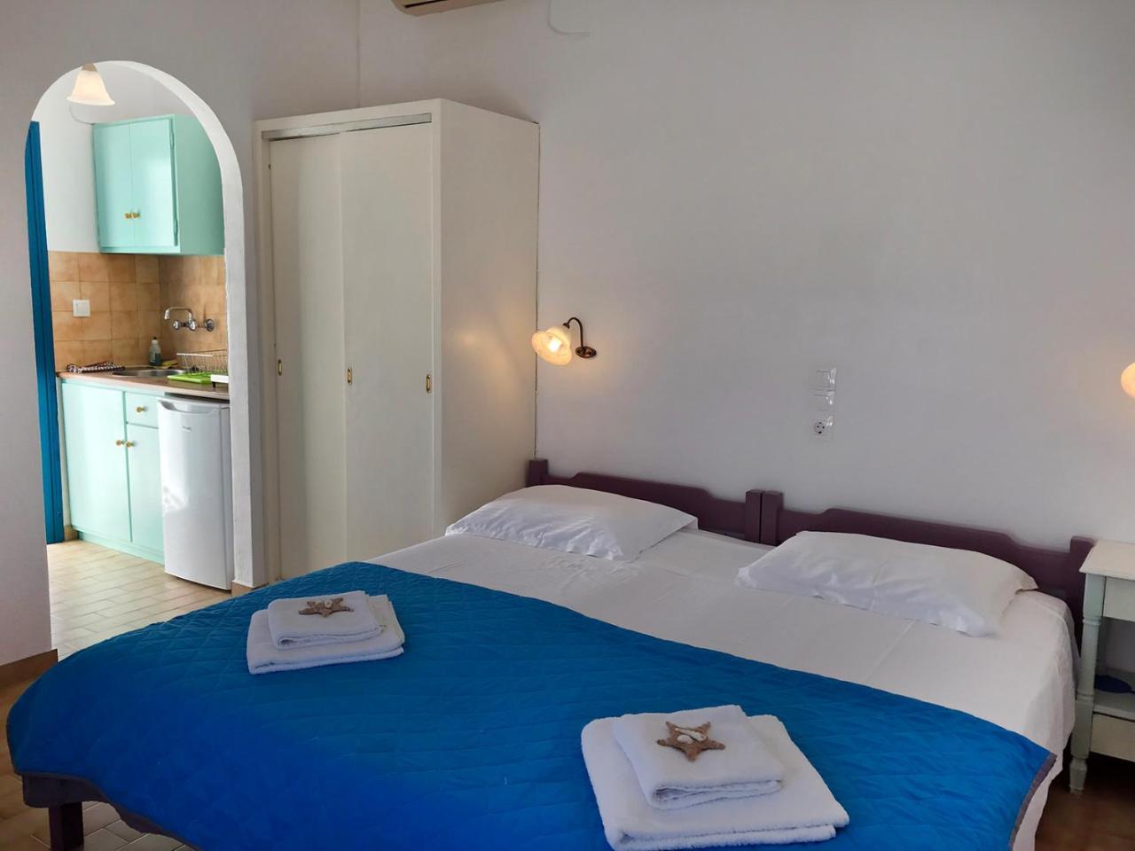 Arokaria Dreams Apartments Науса Екстериор снимка